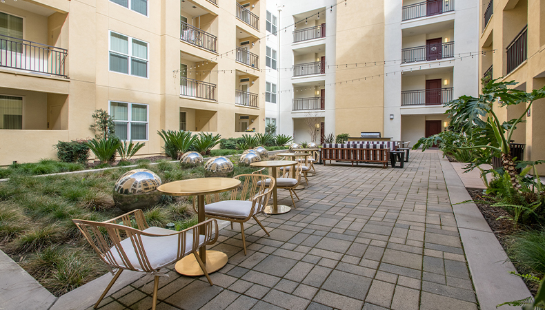 Apartment outside amenity areas