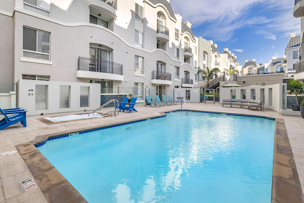 Outdoor swimming pool