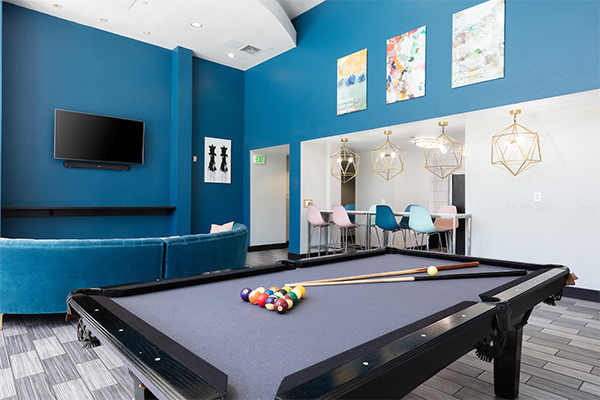 Avenue 64 - Amenities