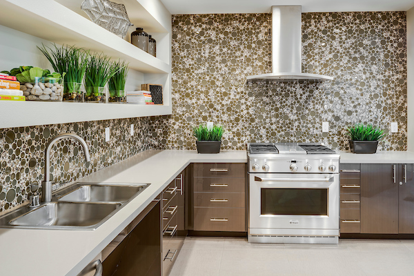 Amenities Emme Apartments Emeryville Ca Essex