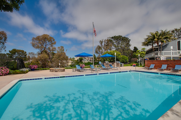 Community pool