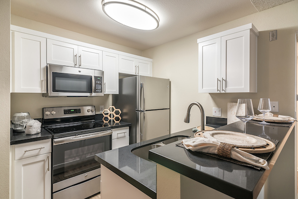 Amenities | Huntington Breakers | Huntington Beach, CA | Essex