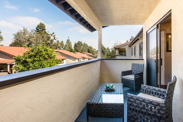 Mission Hills Apartments Features & Community Amenities