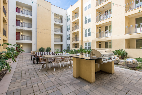 Paragon Apartments Features Community Amenities Essex