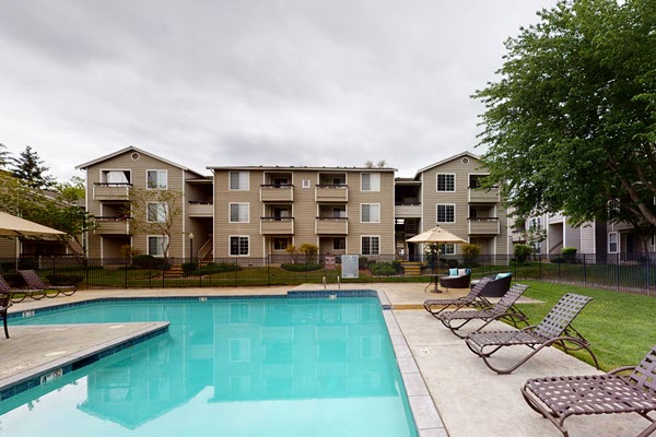 Redmond Hill - Amenities