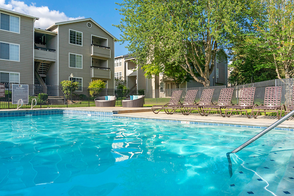 Redmond Hill Apartments Features &amp; Community Amenities