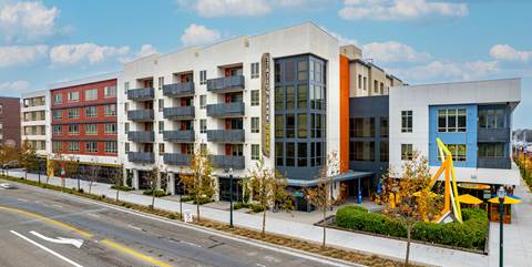 Esplanade Apartment Homes: San Jose Residences | Essex