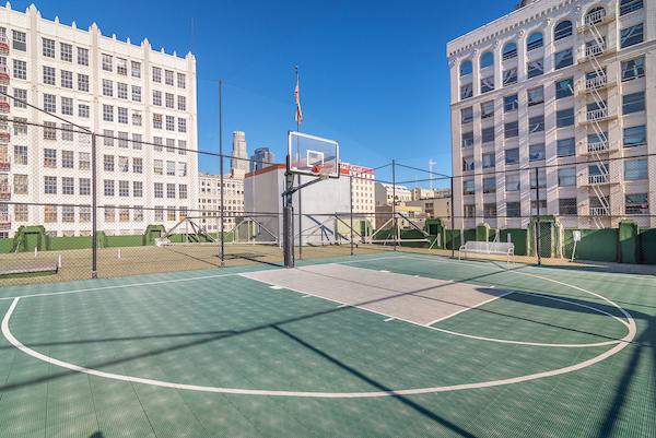 Amenities Santee Court Los Angeles Ca Essex